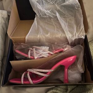 Brand new pink kitten heels